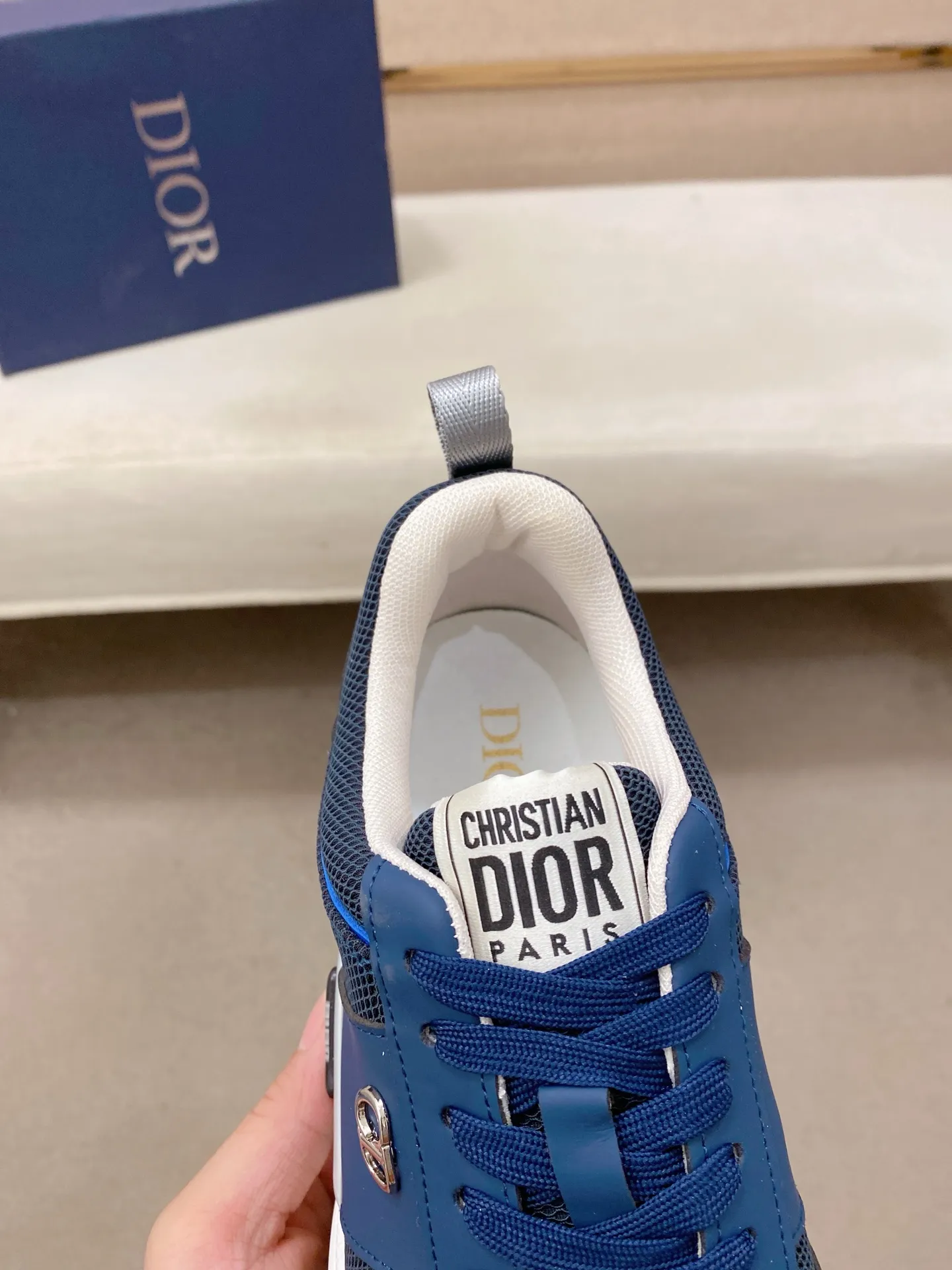 Men's shoes💰 462💰🇮🇹🇮🇹Dior d The new model is on sale at the same time at the counter. The upper 🇮🇹 is imported Italian first-layer cowhide, and the lining is fully imported sheepskin 💪💪. It is a complete 1⃣️ to 1⃣️ replica 🇮🇹💪💪, ⚠ Sole: The original sole is specially provided by the original factory. The exclusive movable molded sole is super comfortable. ⚠Original factory single goods, 🔍🔍high quality, you can enter and leave the counter at will, welcome to compare⚠. Code number: 38-44. Can be customized 45-46.